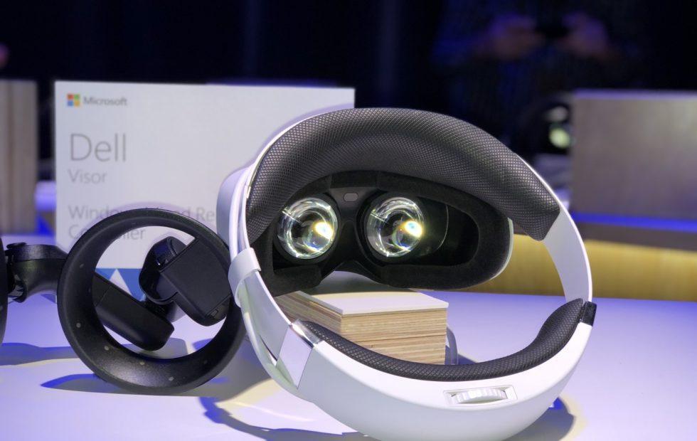 Windows Mixed Reality: Devices and Downloads on Release Day