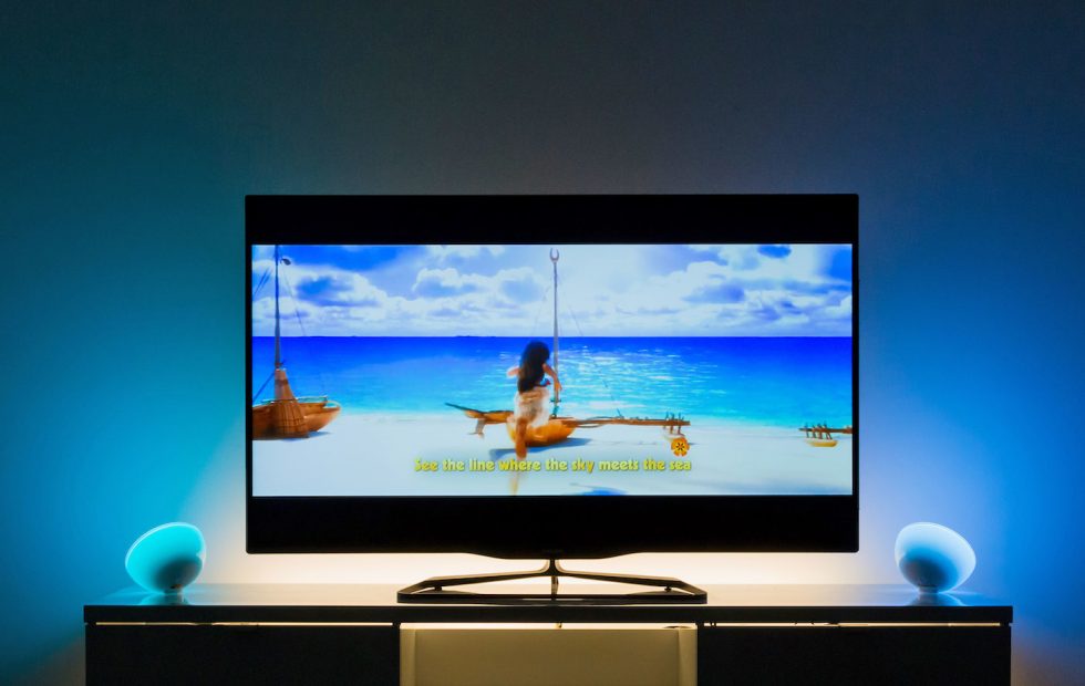 Philips Roku smart TVs arrive with 40″ budget model SlashGear