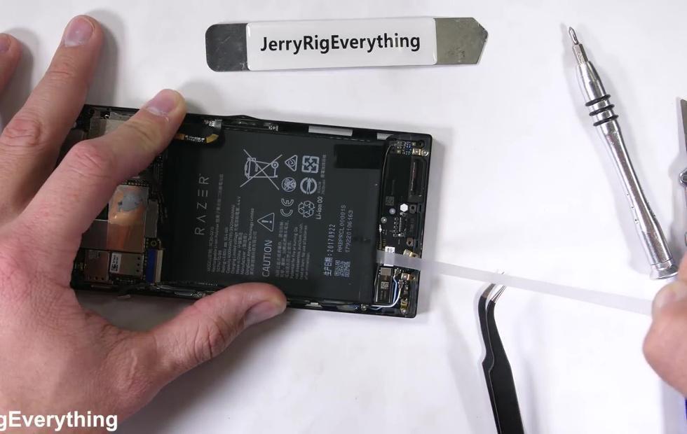 Razer Phone is going to be tough to repair SlashGear