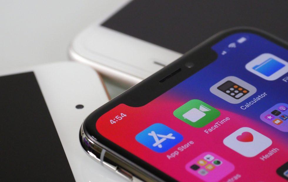 Gmail gets iPhone X support and a big new feature