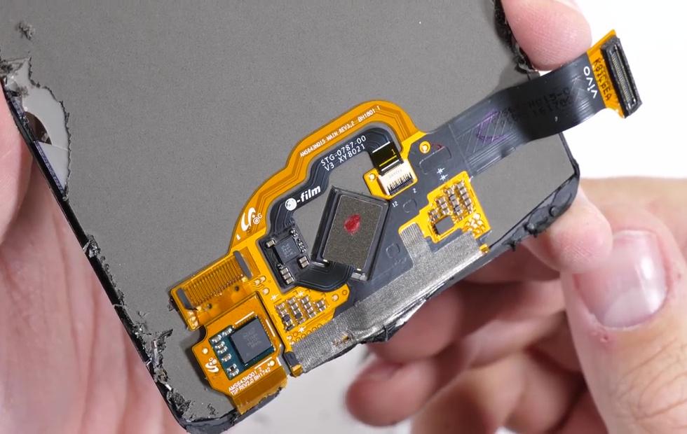 Vivo X20 Play UD in-display fingerprint scanner secrets revealed