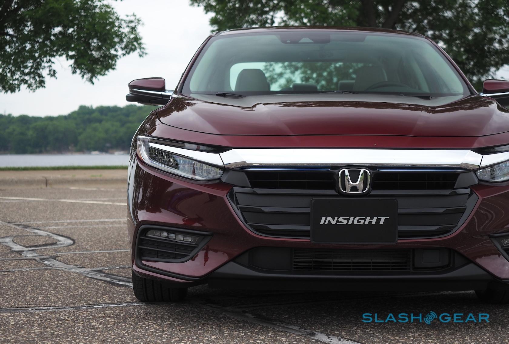 19 Honda Insight First Drive 55mpg Without The Hybrid Hype Slashgear 19 Honda Insight First Drive 55mpg Without The Hybrid Hype Slashgear