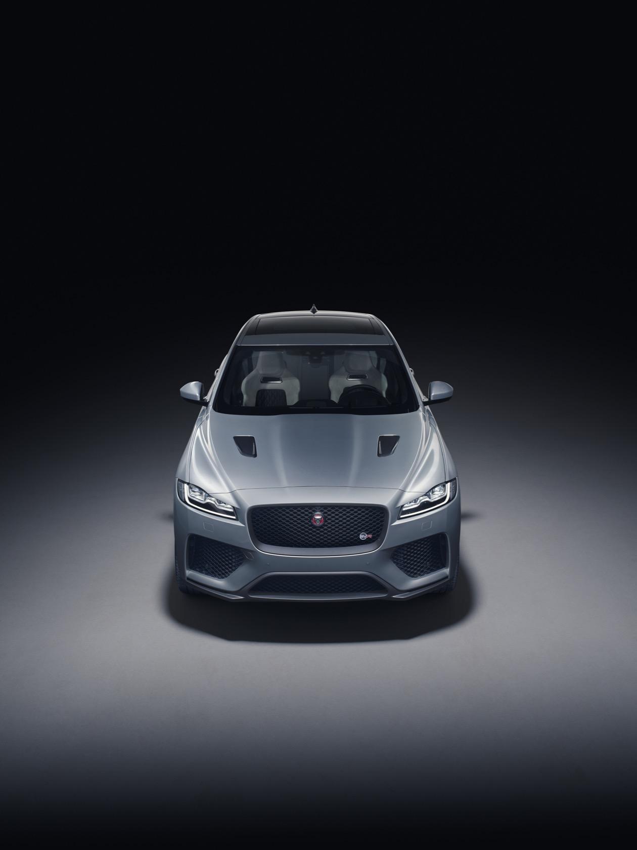 19 Jaguar F Pace Svr Gets 550hp V8 To Give Porsche Anxiety Slashgear 19 Jaguar F Pace Svr Gets 550hp V8 To Give Porsche Anxiety Slashgear