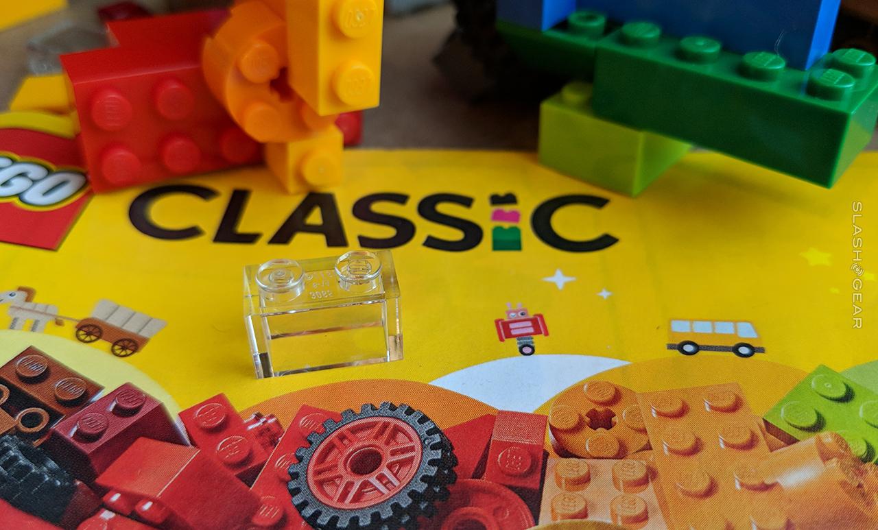 lego 10715 classic bricks on a roll construction set