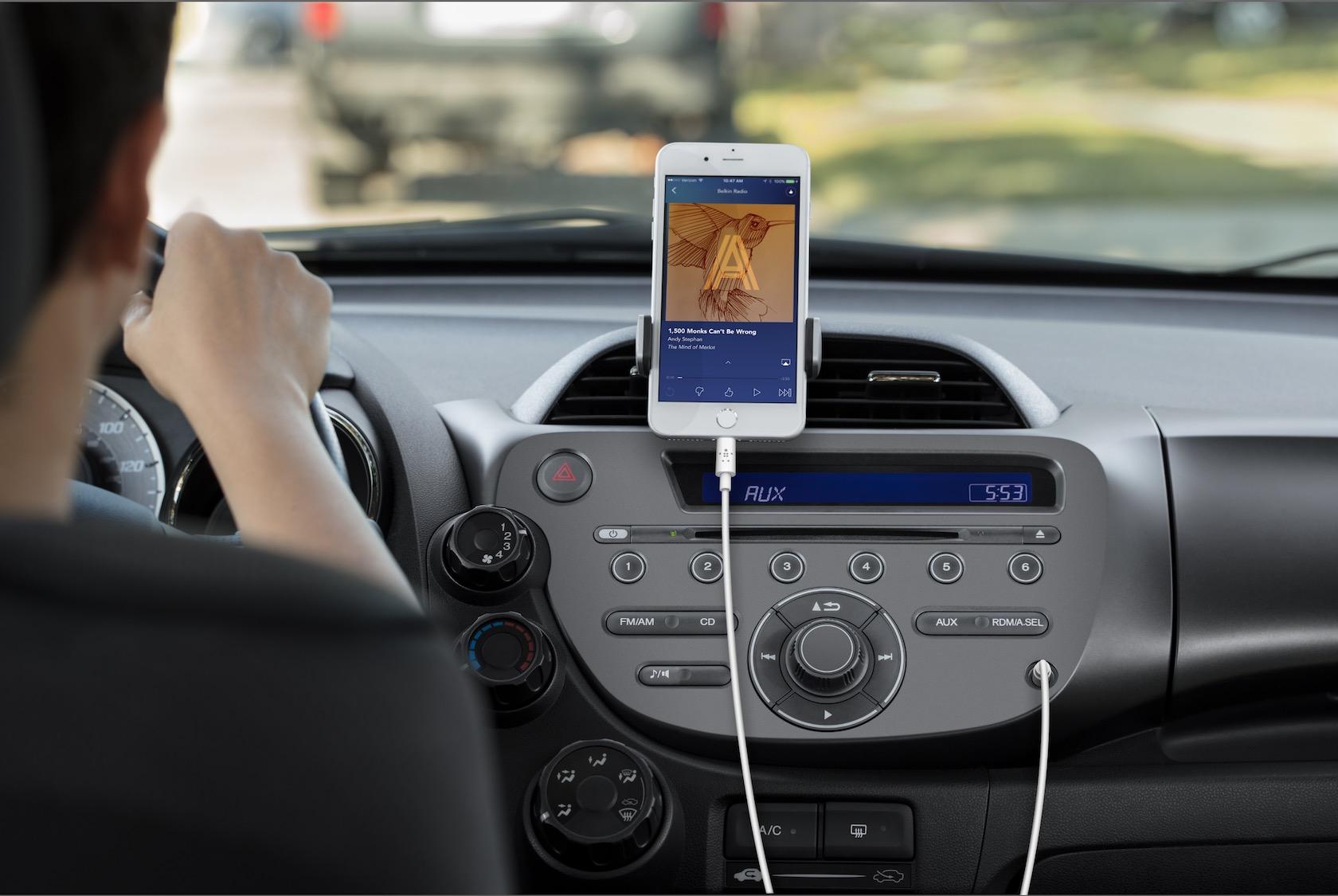 Belkin made the aux cable upgrade the modern iPhone needs - SlashGear
