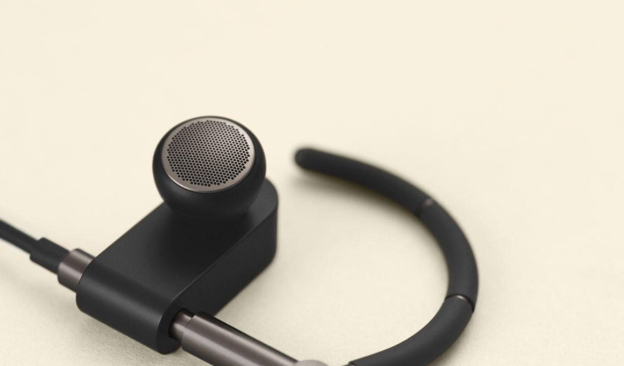 bang and olufsen play earset