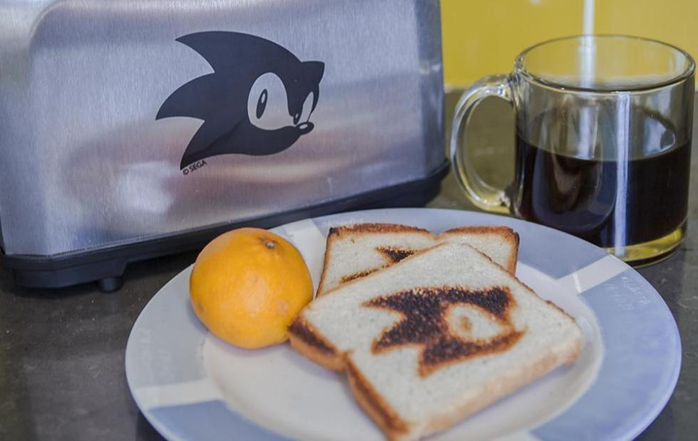 Sonic the Hedgehog Toaster will burn you the perfect breakfast