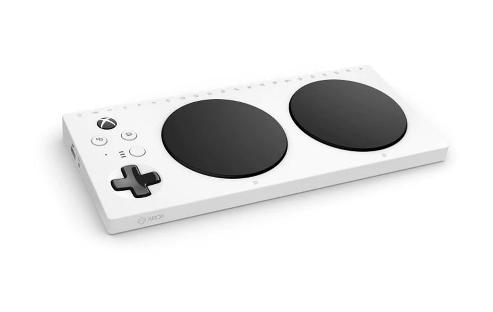 Xbox Adaptive Controller accessibility gamepad goes up for preorder