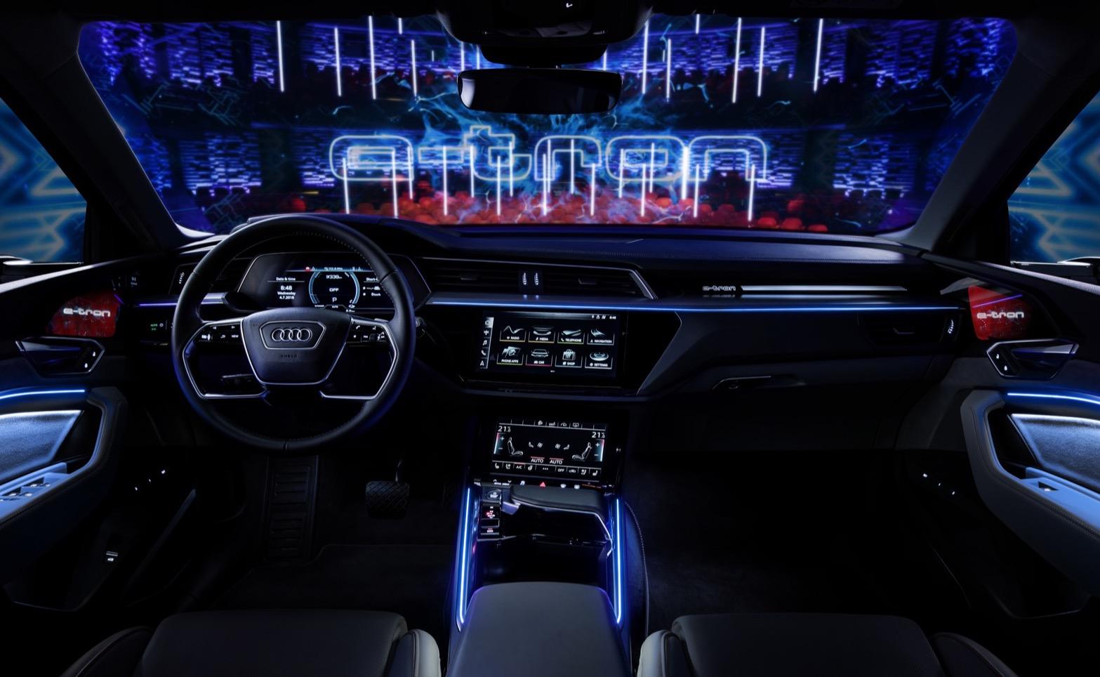 The 2020 Audi E Tron S Cabin Is An Ev Tech Haven Slashgear