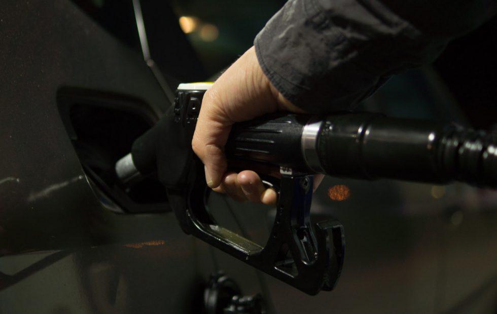The 5 Most Fuel Efficient Non Hybrid Cars In 2018 Slashgear The 5 Most Fuel Efficient Non Hybrid Cars In 2018