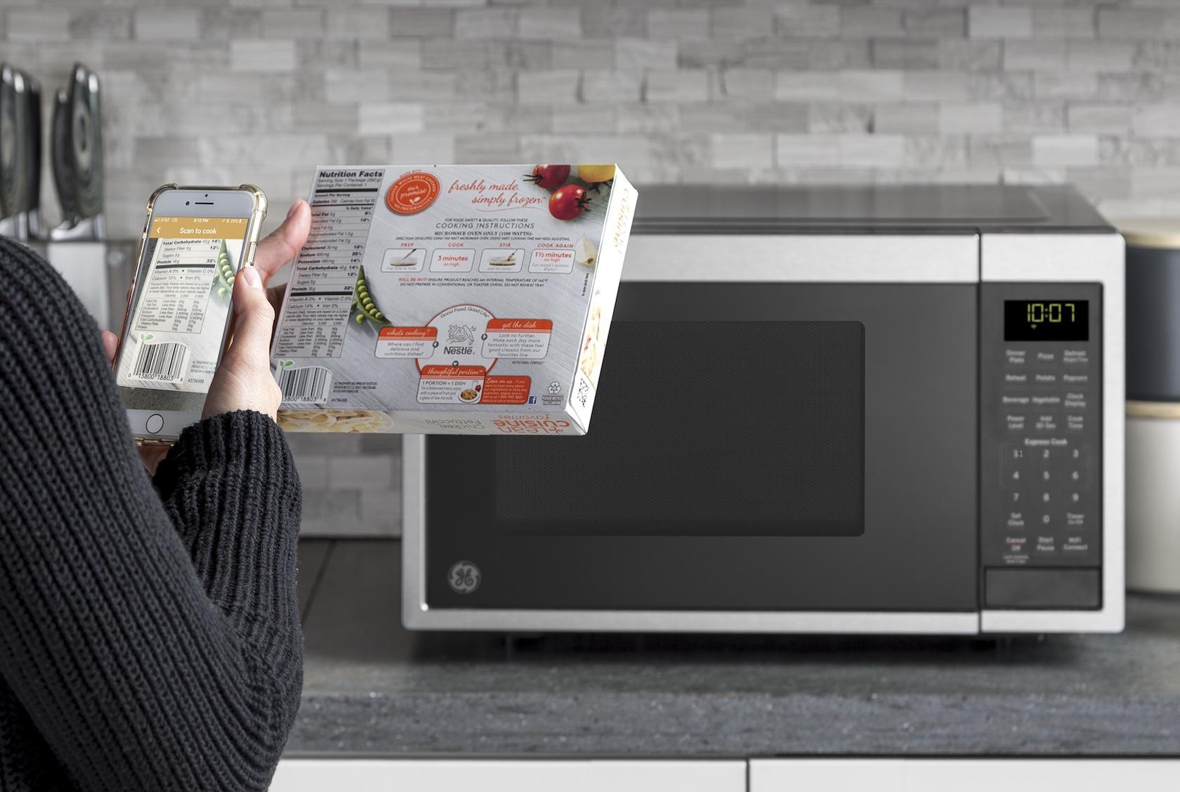 Ge S Smart Microwave Bakes In Alexa Support Slashgear Ge S Smart Microwave Bakes In Alexa