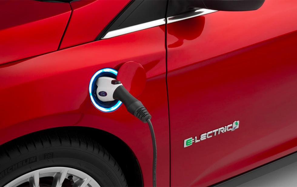 Ford recalls 50,000 120volt convenience charge cords over fire risk