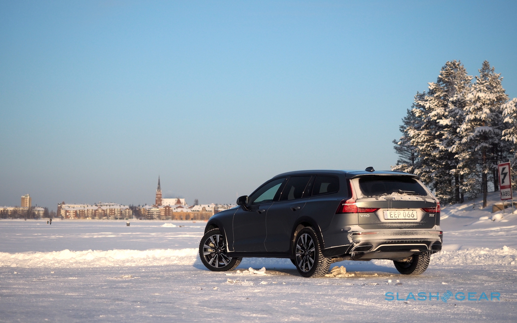 volvo pilot assist 2020 2020 volvo v60 cross country gallery slashgear volvo pilot assist 2020 2020 volvo v60 cross country gallery slashgear