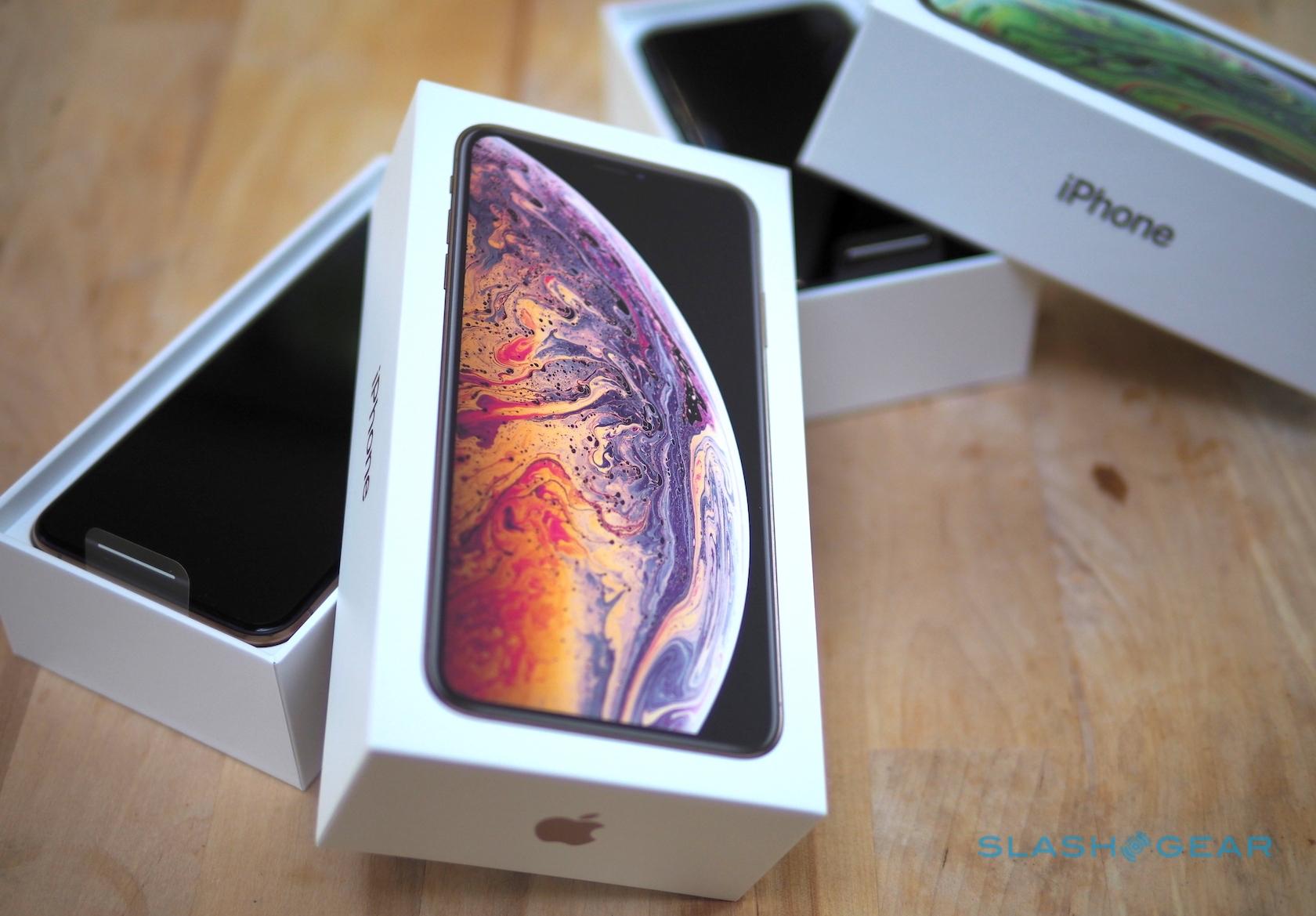 Iphone xs оригинал. Iphone XS Max Black. Самый дешёвый iphone XS Max 512gb. Iphone XS упаковка.