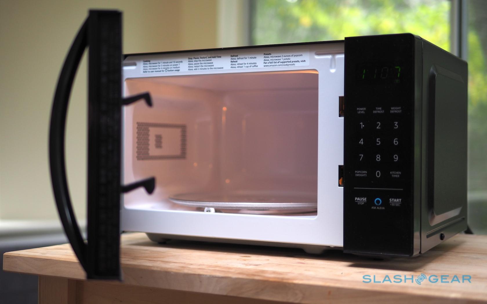 Amazonbasics Microwave Review Alexa Gets Cooking Slashgear