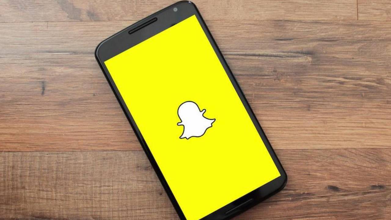 Snapchat Our Story could become less ephemeral, less anonymous - SlashGear