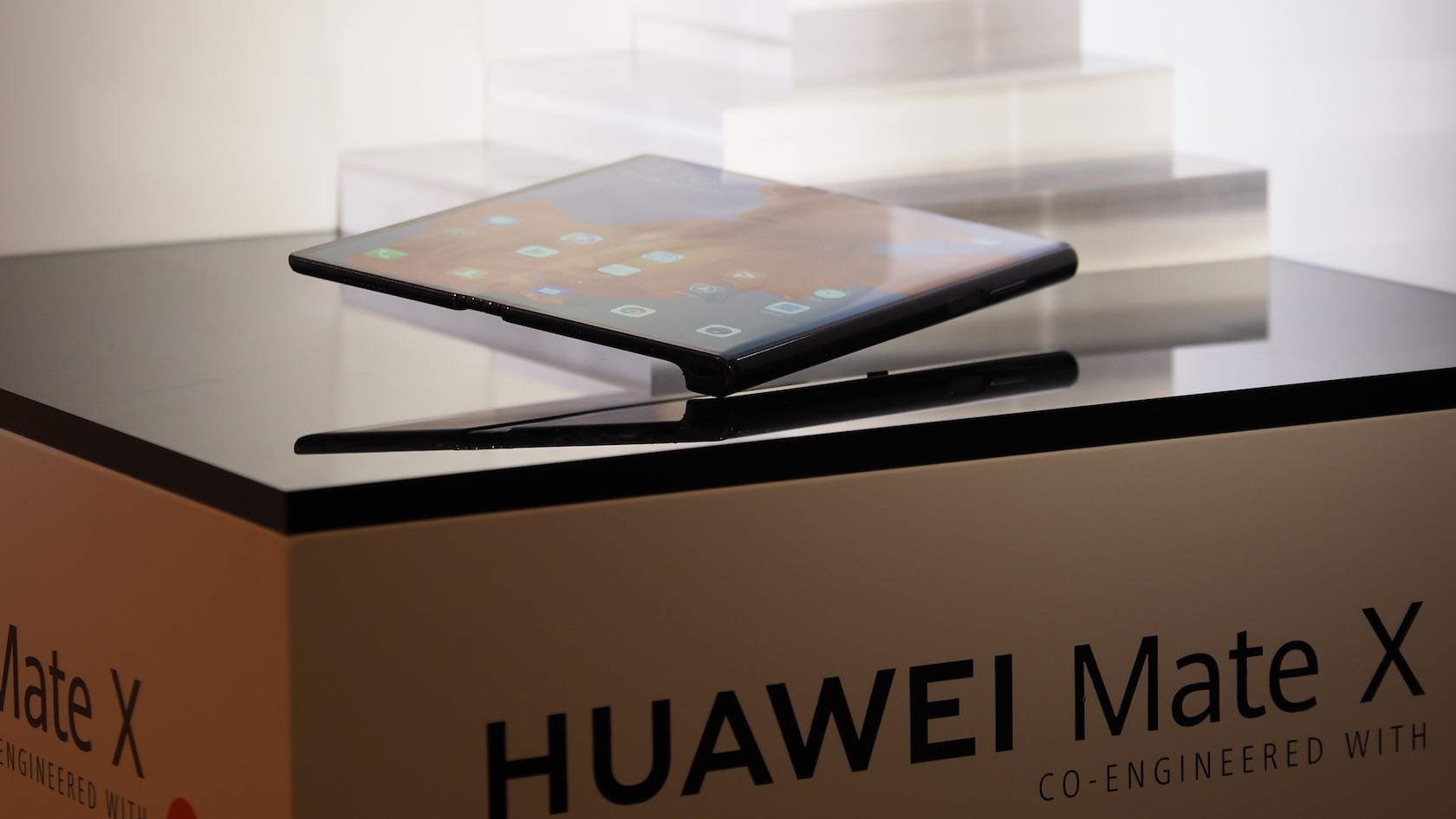 Huawei Mate X Gallery