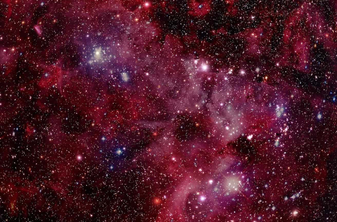 NASA discovers supernova-surviving cosmic dust - SlashGear