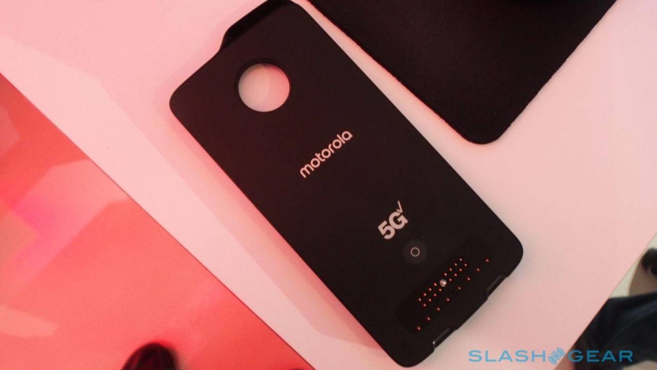 5g Moto Mod Release Gets Fcc Go Ahead But It S Complicated Slashgear Moto Mods Review 2022