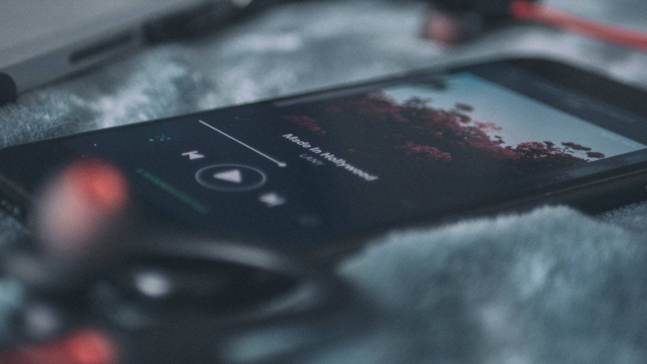 Study finds listening to music has negative impact on Study finds listening to music has negative impact on
