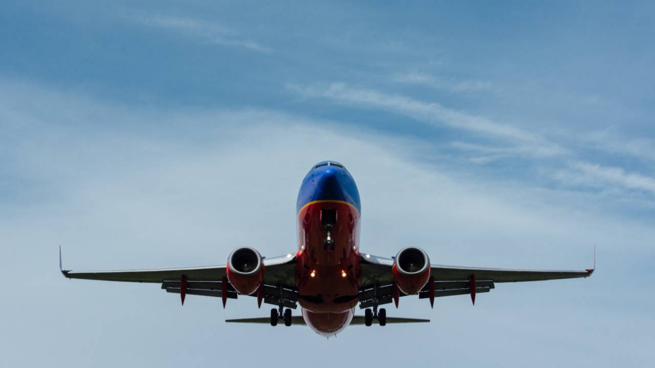 US bans transporting lithium-ion batteries in passenger aircraft cargo