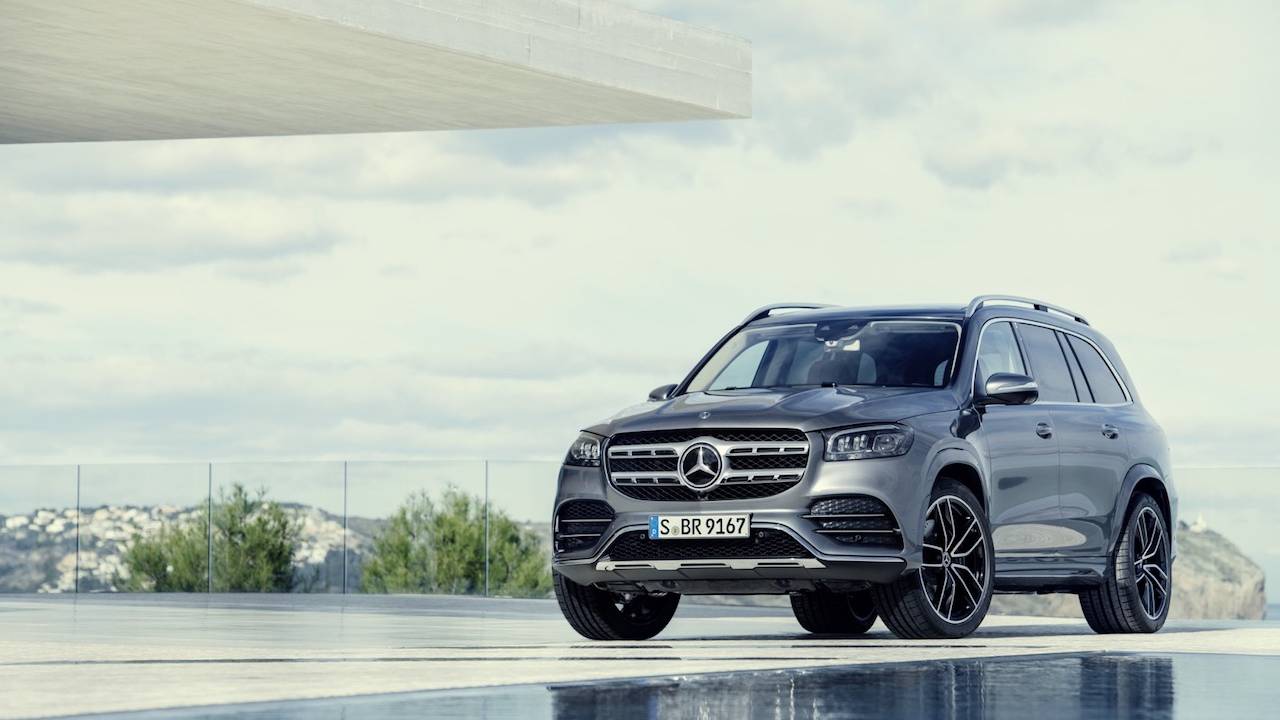 2020 Mercedes Benz Gls Packs Full Size Suv With Gadgets