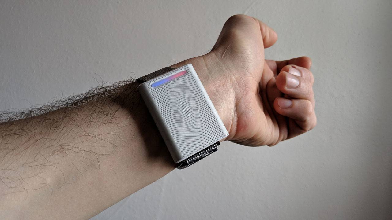 Embr Wave Review: You own personal thermostat