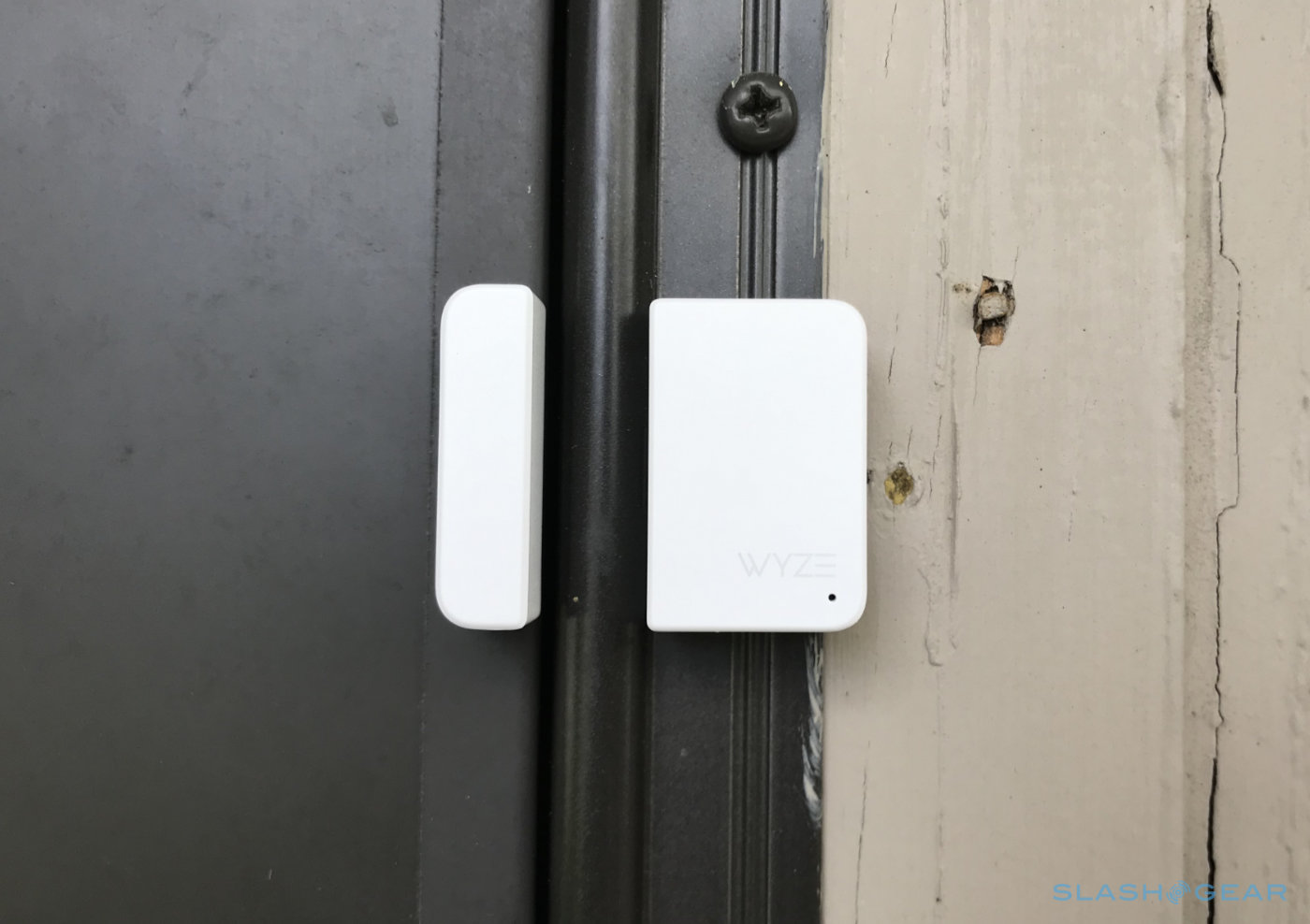 wyze cam door sensor