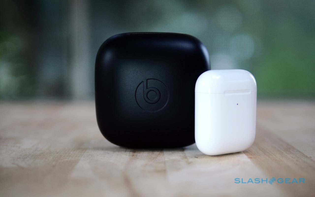 powerbeats pro case vs airpods