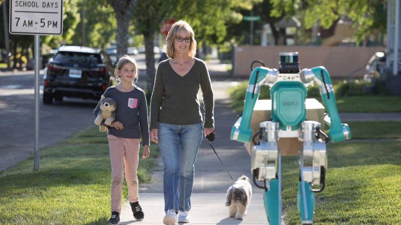 Ford talks autonomous autos and Digit two-legged robot