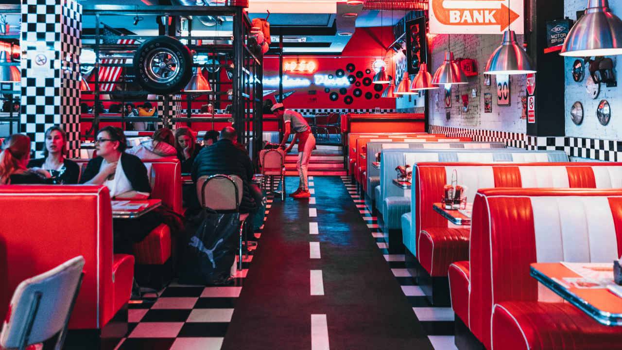 Google Maps uses AI to highlight most popular restaurant meals
