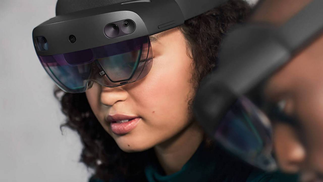HoloLens 2 Development Edition arrives as Unreal Engine 4 support dated