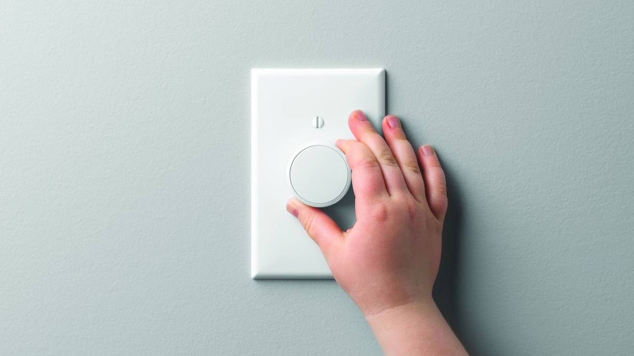 Lutron Aurora Philips Hue dimmer is the smartest smart-switch yet