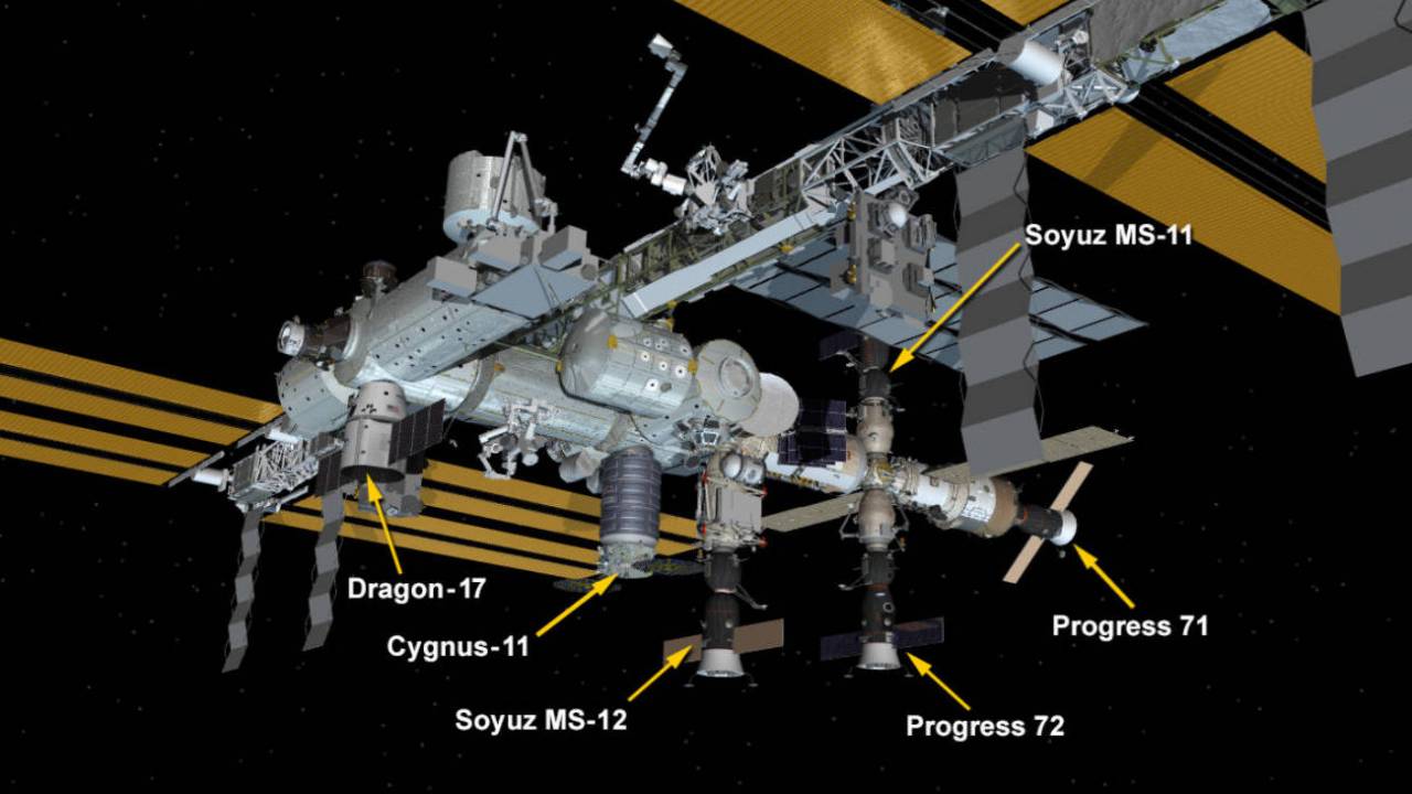 SpaceX Dragon cargo spacecraft successfully docks with ISS