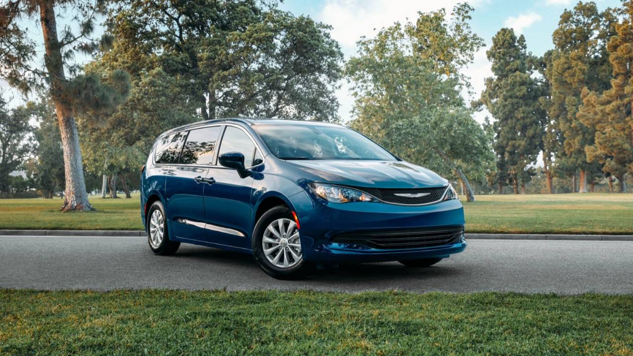 2020 Chrysler Voyager is a budget minivan with Pacifica roots