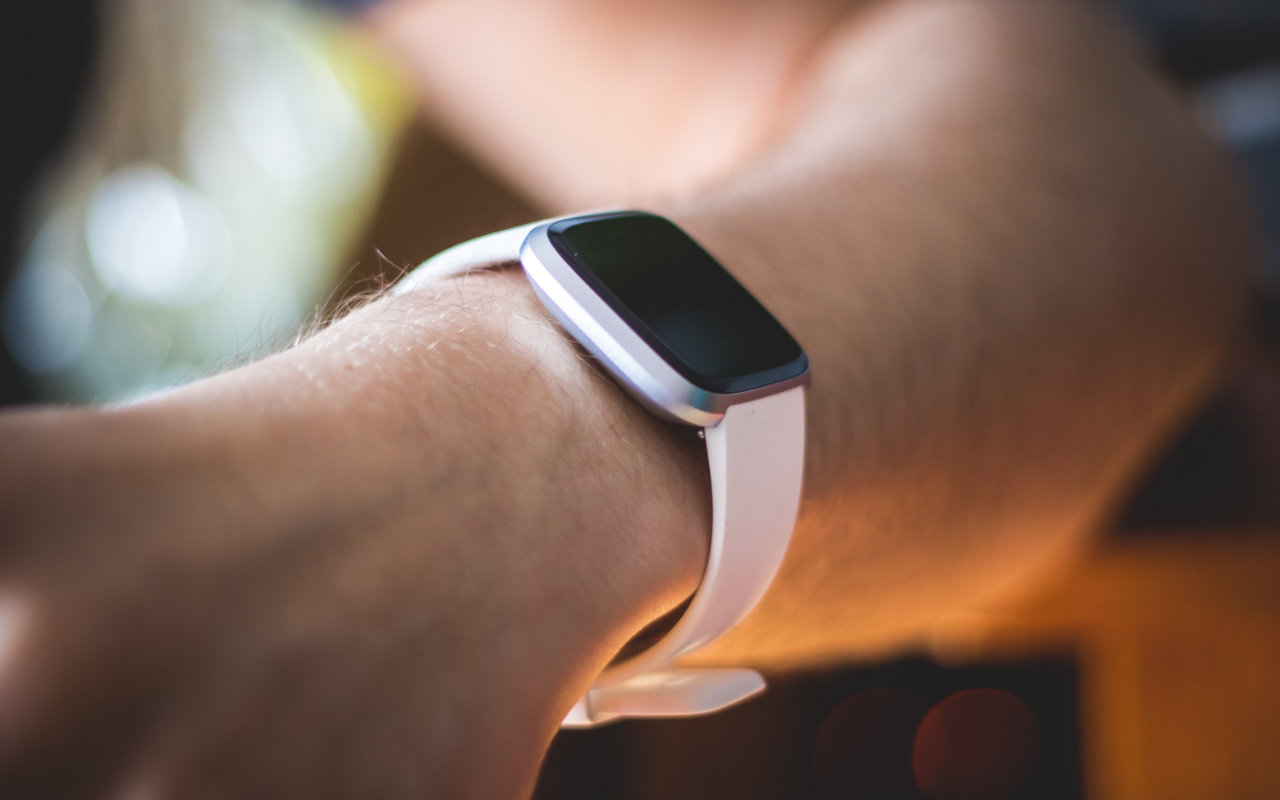 Fitbit and Cardiogram team for health screenings from wearable data