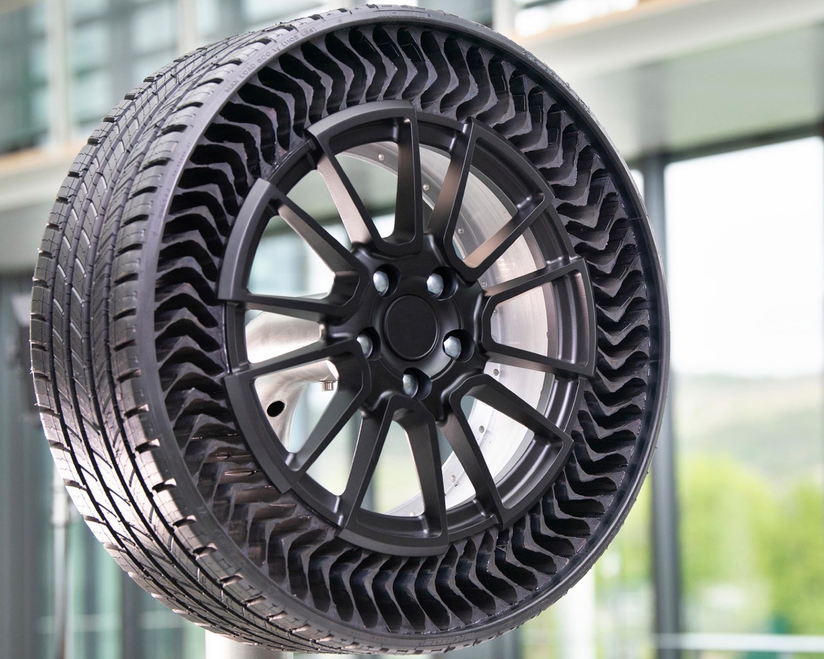 These airless tires could make GM cars puncture-proof from 2024 - SlashGear