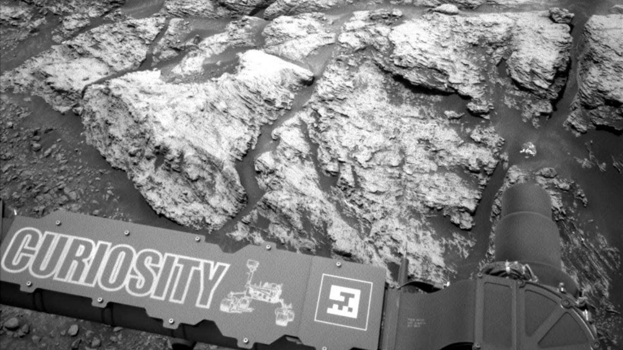 Mars Curiosity detected high methane levels and scientists are excited