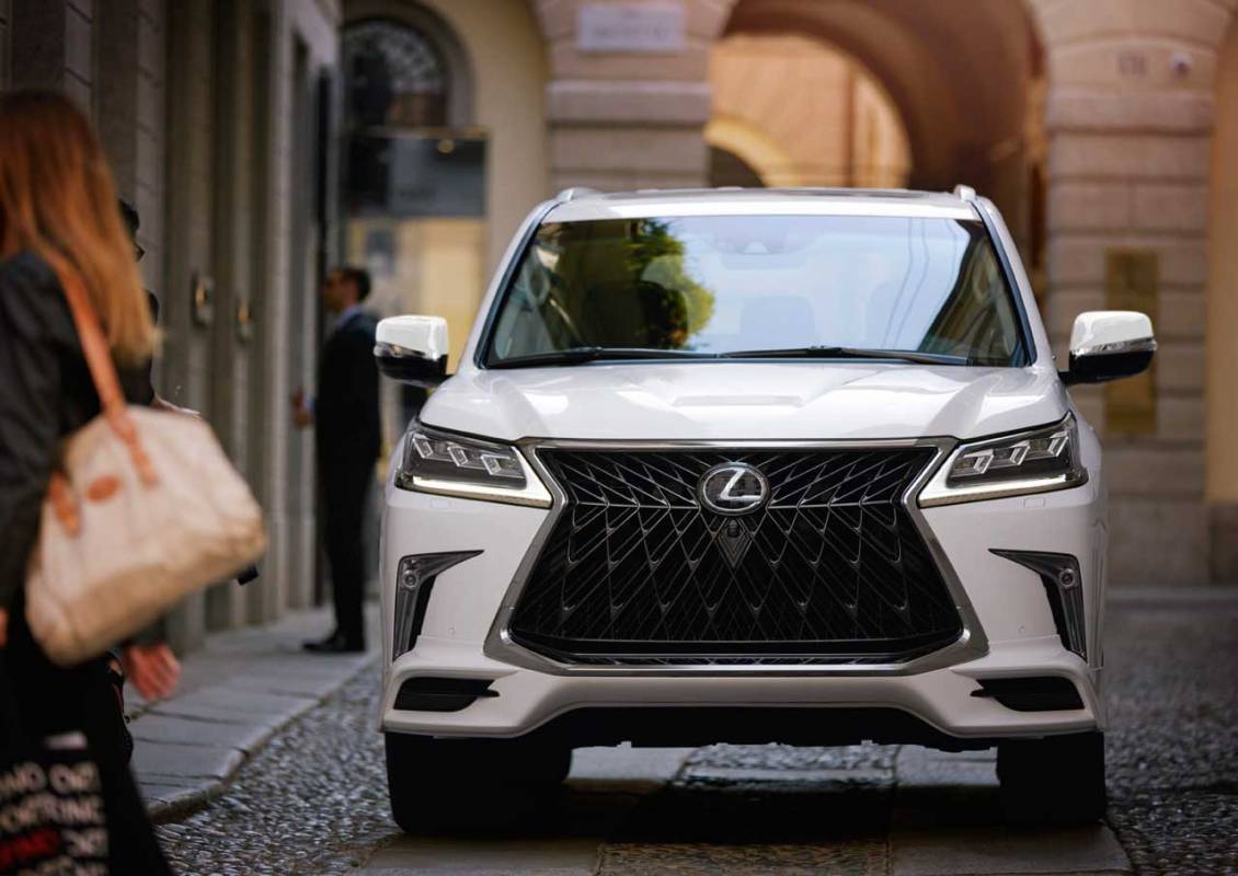 2020 Lexus LX 570 Sport Package brings new style inside and out - SlashGear