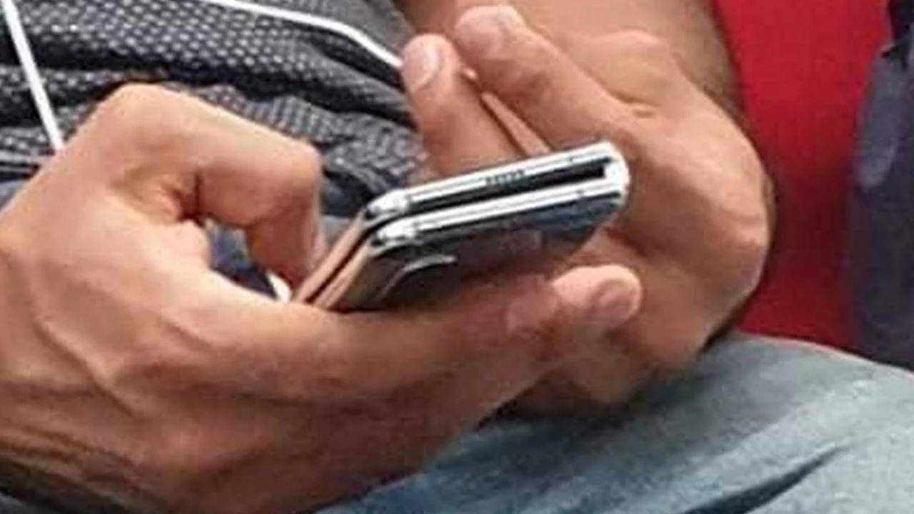 Galaxy Fold seen in the wild brings hope of imminent launch