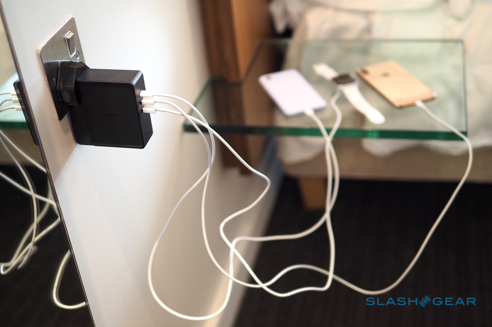 Mophie Powerstation Hub Review One travel charger to rule them all