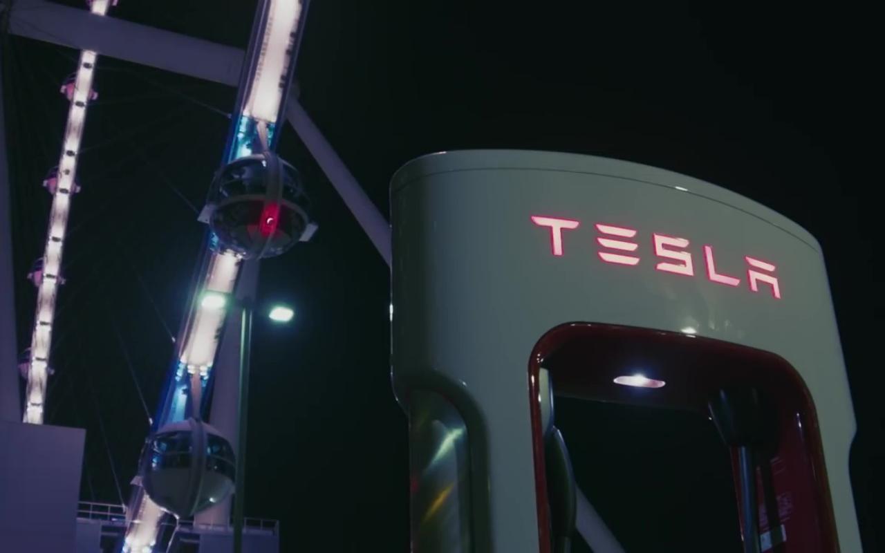 Tesla's new Vegas V3 Supercharger station uses solar and battery power