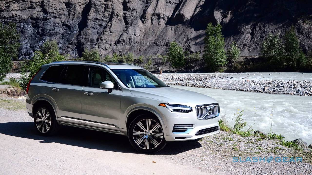 2020 Volvo XC90 First Drive: T8 hybrid, T6, and smug ...