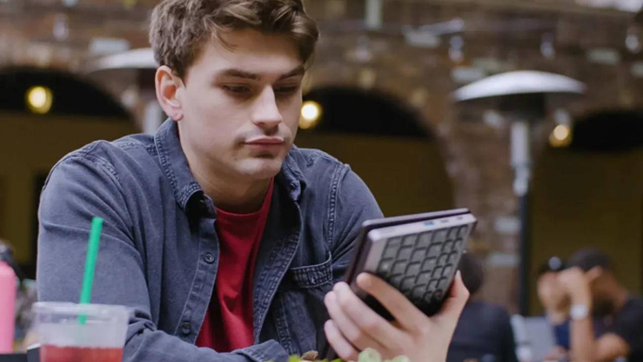 Chuwi MiniBook mini laptop adds an active stylus, stretch goals, perks
