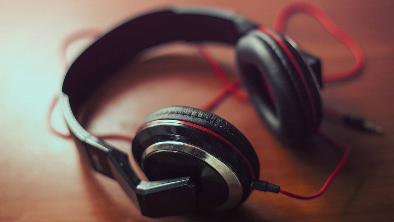 Amazon’s Audible sued over AI-powered audiobook captions plan