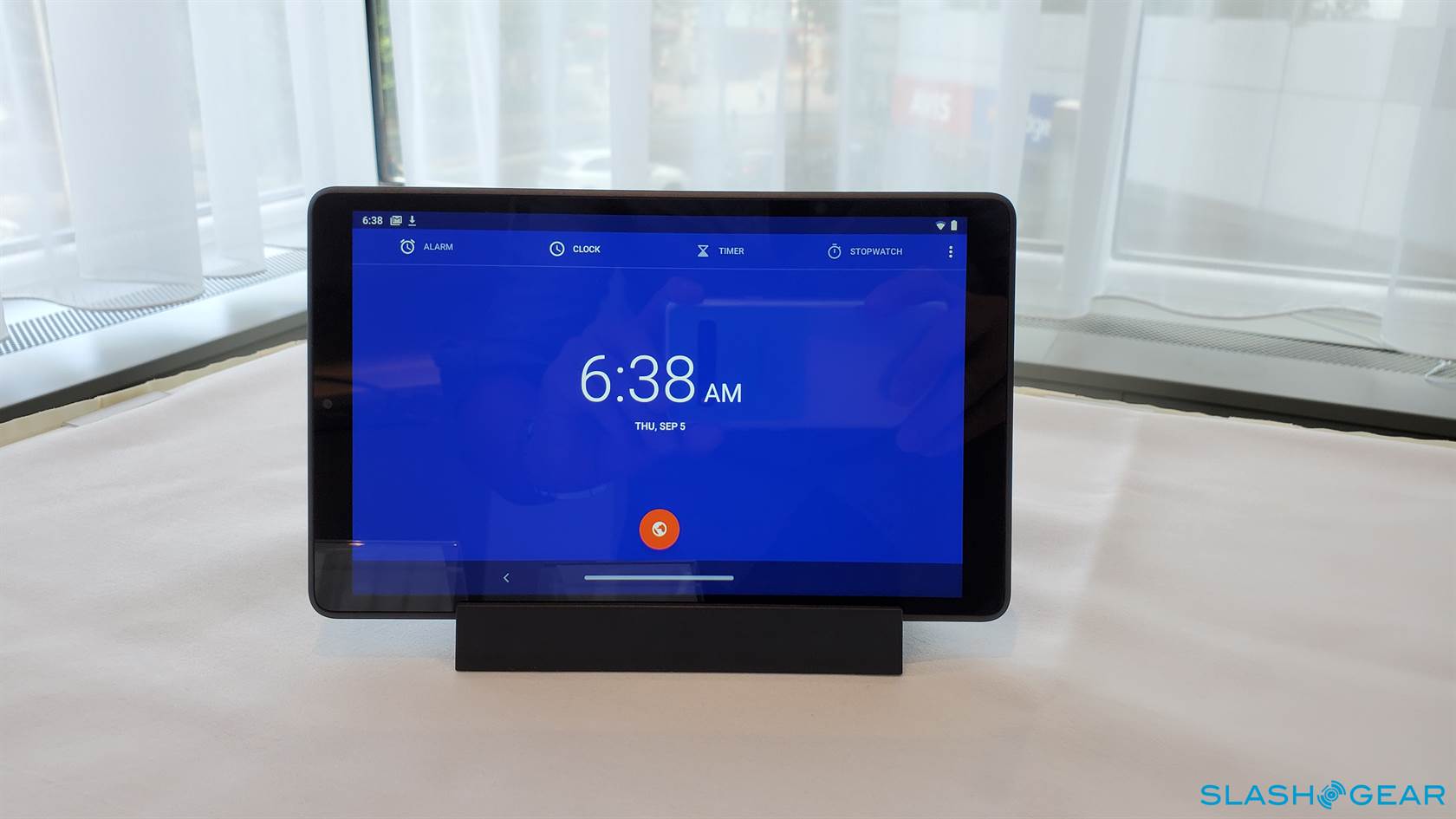 Lenovo Smart Tab m8. Tab m8 отверстие рядом с зарядкой.