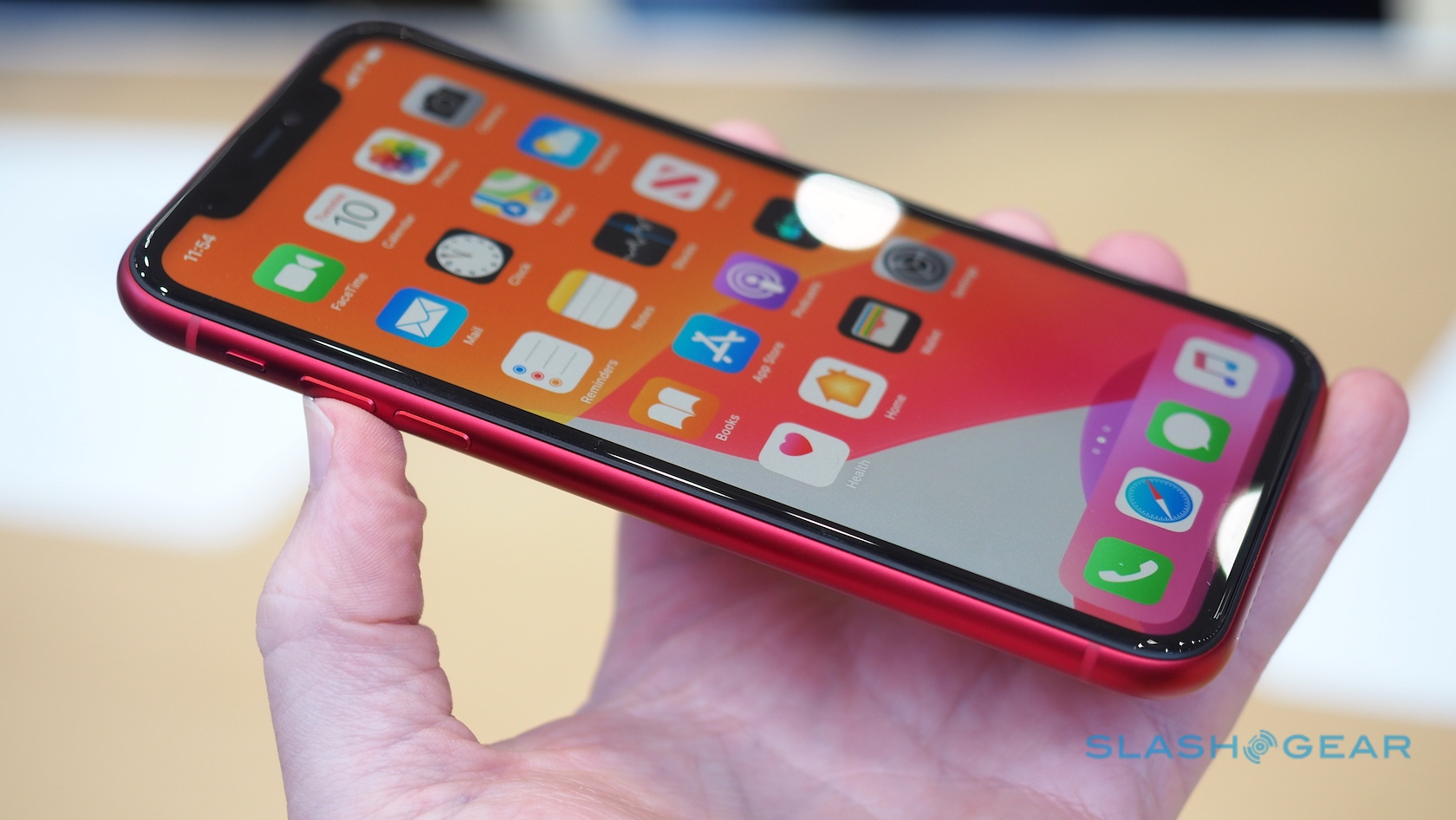 Is Wireless Charging Safe For Iphone 11 : Wireless iPhone Charger Slim Enough To Fit Inside Your / The iphone 12 may have reverse wireless charging capabilities, so why can't you use it?