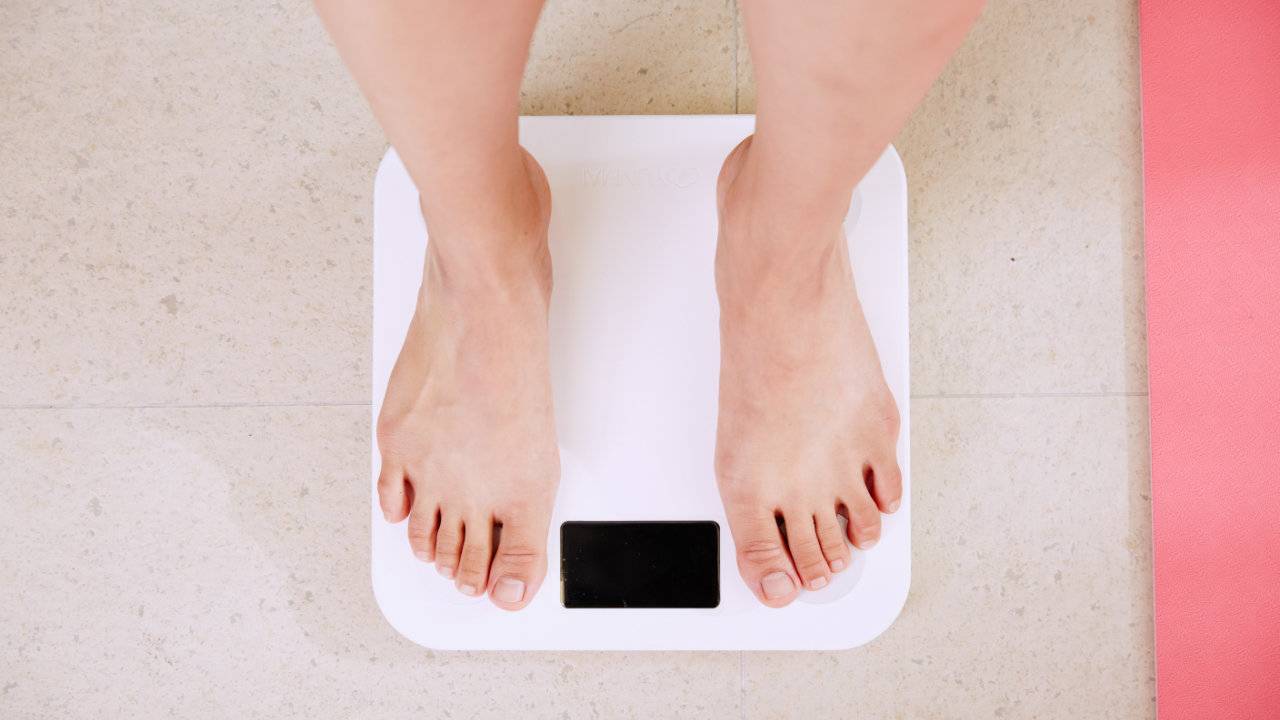 Exercise and low-calorie diets combined have surprising effect on bones