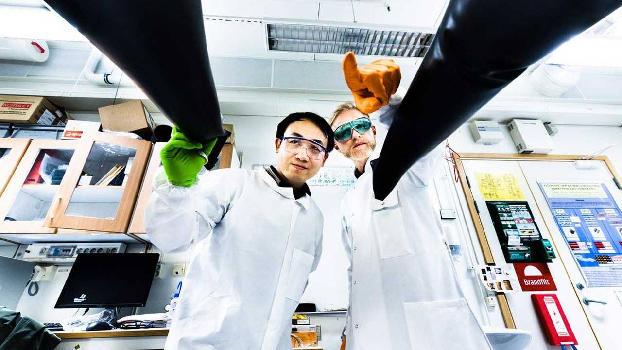 Scientists create new indoor organic solar cells