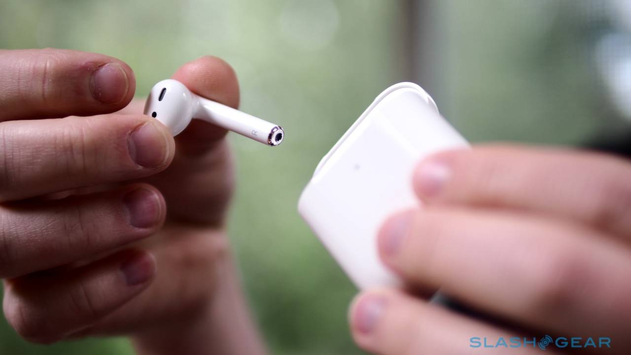 noise cancellation on airpods 2